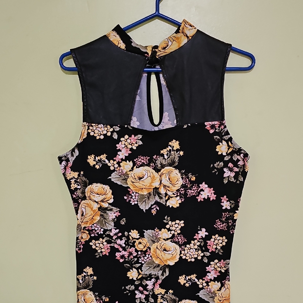 Floral Sleeveless Dress with Black and Yellow Roses